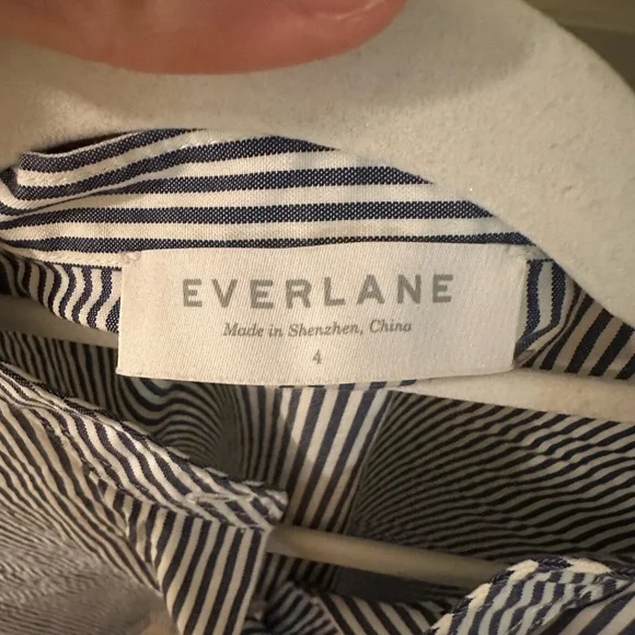 Everlane Navy and White Striped Shirt - Picture 2 of 7